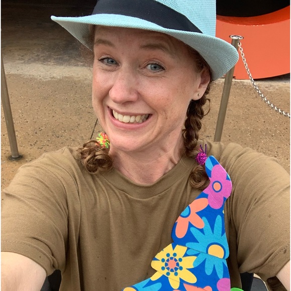 Meet your Posher, Crystal - Picture 6 of 11